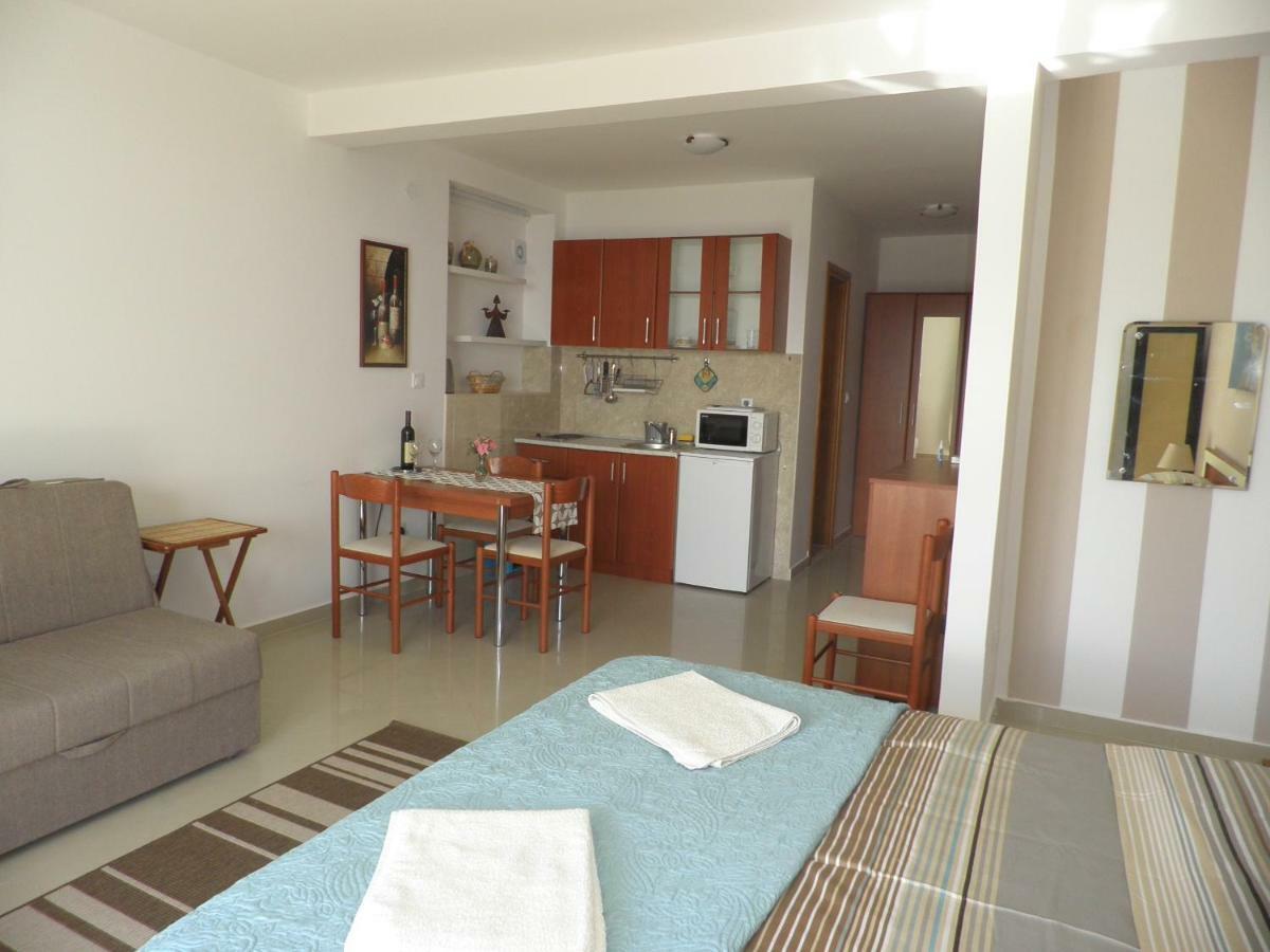 Bay View Apartments Petrovac Exterior photo